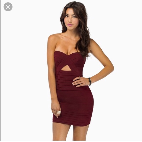 maroon bodycon dress